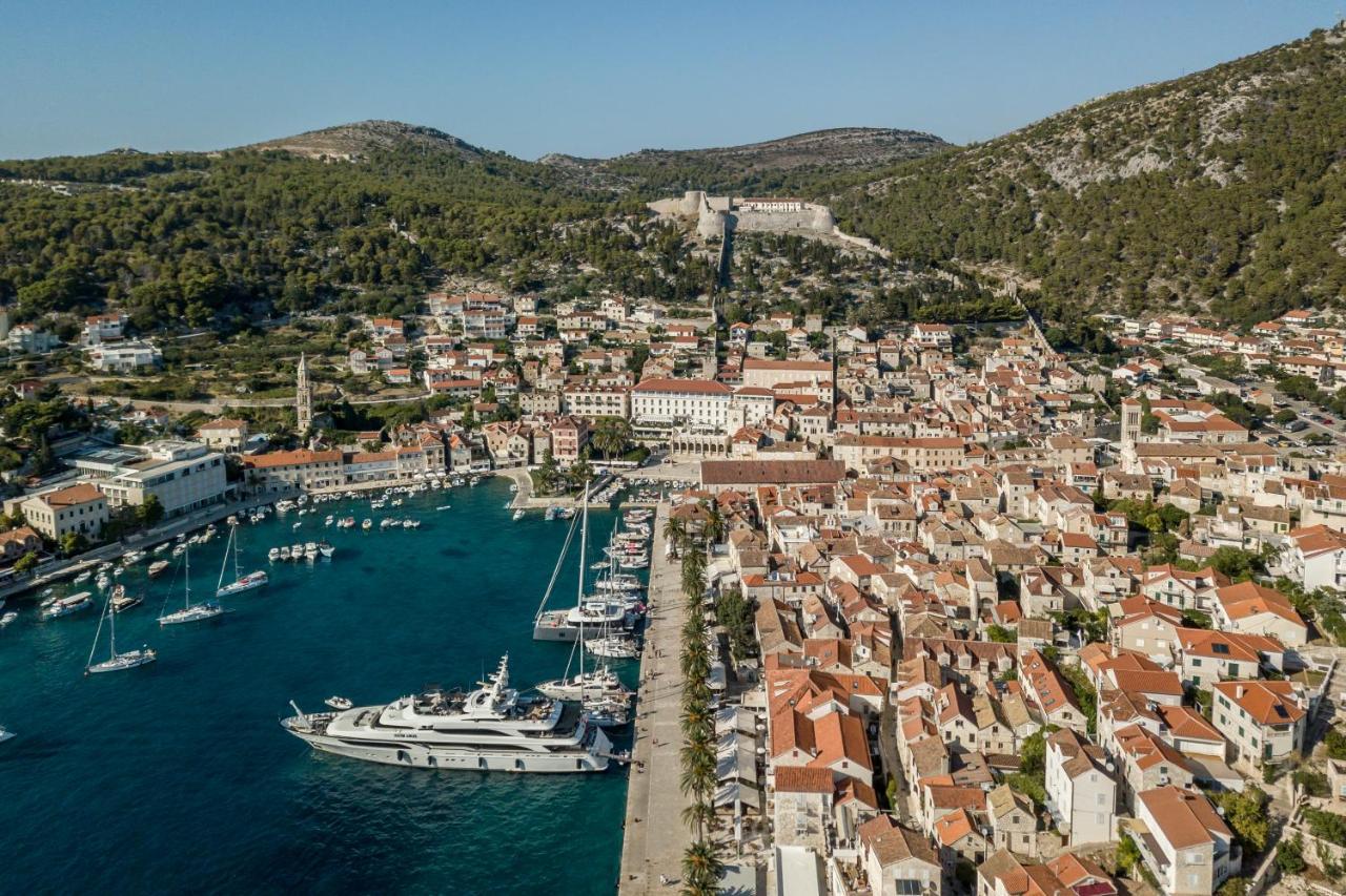 Hvar De Luxe Apartments 1 Hvar Town Exterior photo